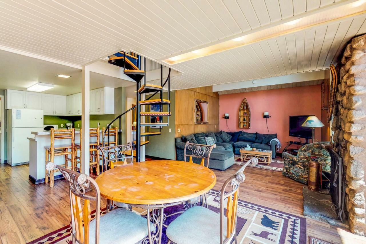 Waterfront Apres' Ski Cabin Vila South Lake Tahoe Exterior foto