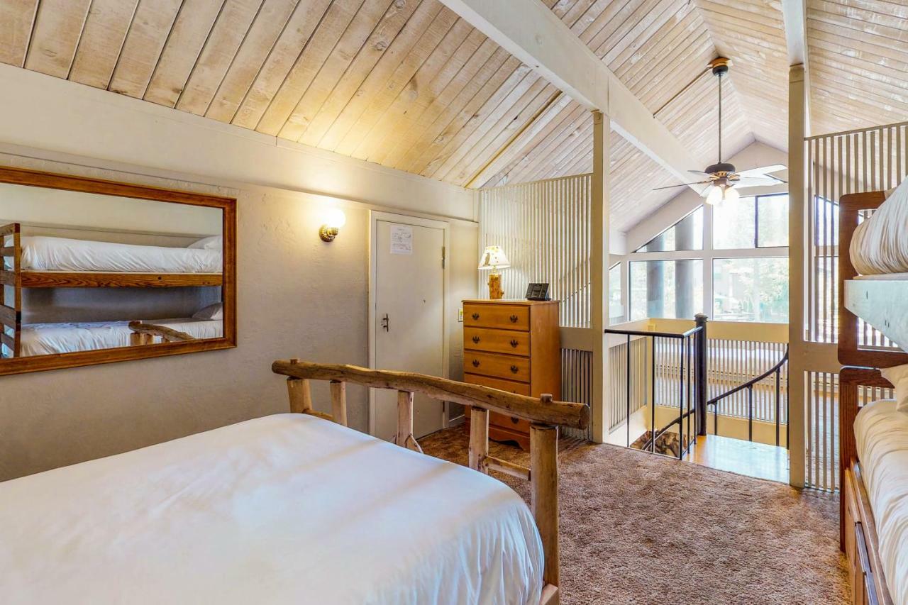 Waterfront Apres' Ski Cabin Vila South Lake Tahoe Exterior foto