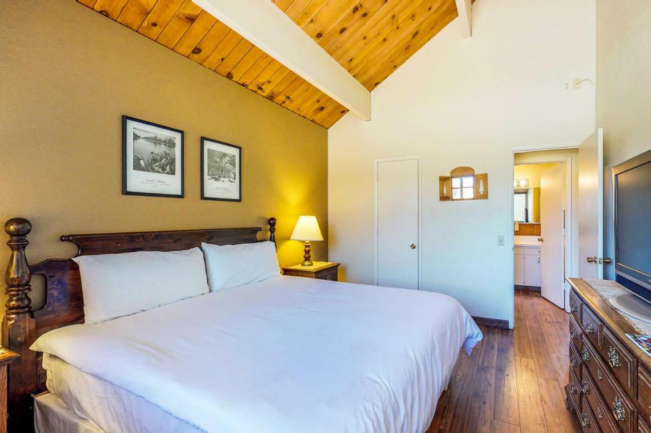 Waterfront Apres' Ski Cabin Vila South Lake Tahoe Exterior foto